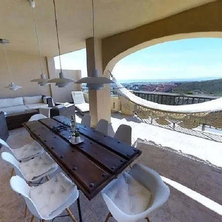 Wonderful With Great Views * Estepona